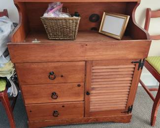 Vintage dry sink