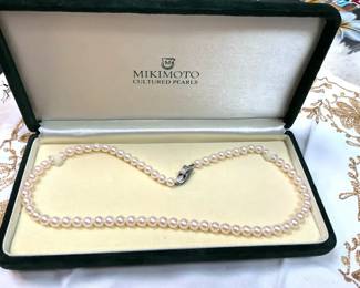 Mikimoto Pearl Strand