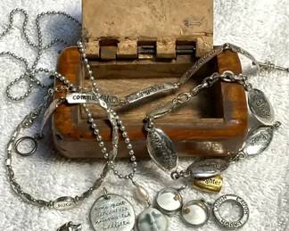 Snuff Box, Charms, Pendants, Bracelets Such