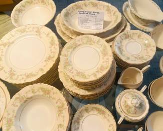 Vintage Federal shaped Syracuse china - 94 pieces