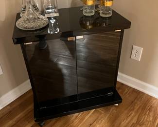Bar cabinet