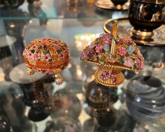 Jeweled trinket boxes