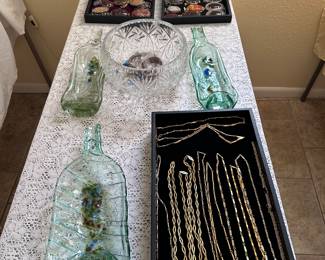 Gold plated necklaces are just beautiful. Can’t tell it’s not gold!