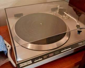Technics SL-150 MK2 Turntable