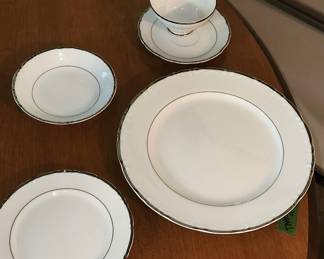 Fine China by Fashion Royale "Empress" Made in Japan