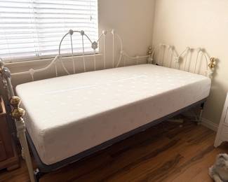 Heart Iron & brass daybed