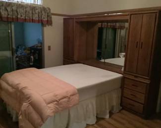 Gorgeous queen set with tall dresser, long dresser w/ mirror