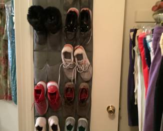 More sketchers- gently worn