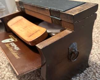 Vintage shoe shine box