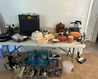 Food Dehydrator and other kitchen items