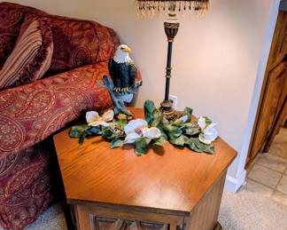 #7 Thomasville Hexagon Side Table 33"Wx33"Dx20"H $125