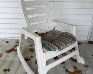 Outdoor rocker