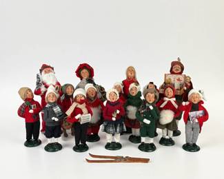 (16) Byers Choice "The Carolers" Figurine Set
