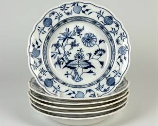 (6) Meissen Porcelain Blue Onion Bowls