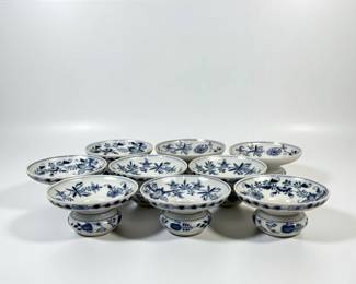 (9pc) Meissen Porcelain Blue Onion Pedestal Bowls