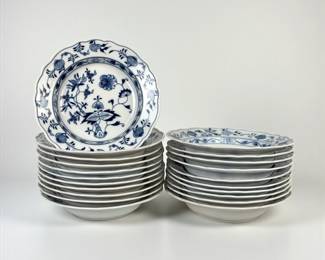 (21pc) Meissen Porcelain Blue Onion Bowls
