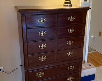 Thomasville Dresser