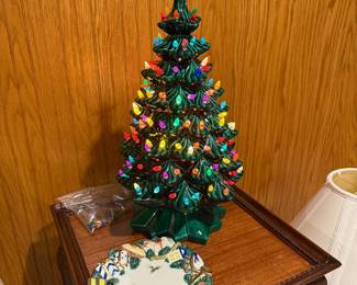 Vintage Holiday Ceramic Tree with lights, Fitz & Floyd plate 