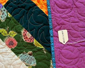 Q11 - $100. Like New Quilt. Measures 63.5" x 63.5" (throw / lap size)