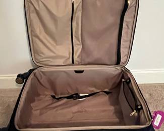 C99 - $40. Samsonite Spinner Wheel Luggage. Measures 17.5" wide x 11" deep x 28" tall.