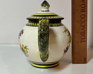 C31 - $200. "Broom & Heather" Quimper. 2 - Dessert Plates 8.5". 2 - Saucers 6". 2 Tea Cups - 5" x 2.25". 1 Cream & Sugar. 1 Tea Pot 8.5" x 5.5".