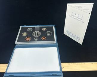 J21 - $40. 1993 United Kingdom Proof Coin Collection.