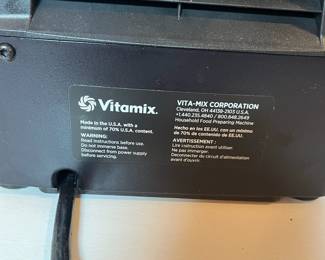 C45 - $250. Vitamix Professional Series 750 Blender.