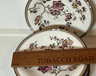 C22 - $250 Set. Wedgwood Bone China England "Swallow" Pattern. 8 - Dinner Plates 10.75". 8 - Salad Plates 8". 8 - Bread Plates 6". 8 - Saucers 5.75".