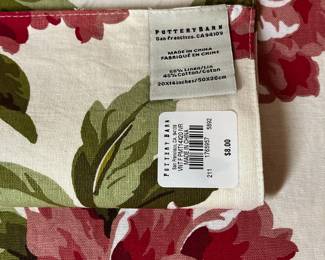 C139 - $35. Set of 8 Pottery Barn Placemats. Measures 20" x 14". (2 or 3 have tags cut off)