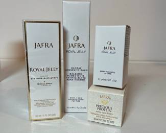 C123 - $35 a SET - 2 Sets available. 4 Piece Jafra Royal Jelly Set.