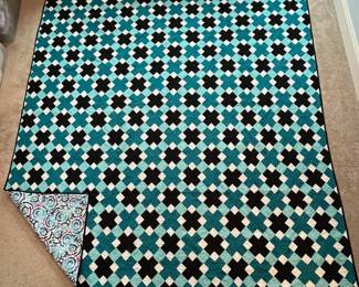 Q15 - $150. Like New Quilt. Measures 96" x 108" (King Size)