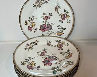 C22 - $250 Set. Wedgwood Bone China England "Swallow" Pattern. 8 - Dinner Plates 10.75". 8 - Salad Plates 8". 8 - Bread Plates 6". 8 - Saucers 5.75".