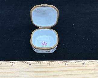 J17 - $60. Limoges Hinged Trinket Box. Bottom is stamped "Limoges France Peint a la main Dumont - France"