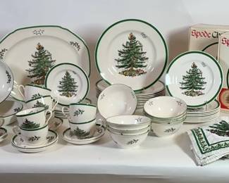 Spode Christmas Tree Dinner Ware, Vintage