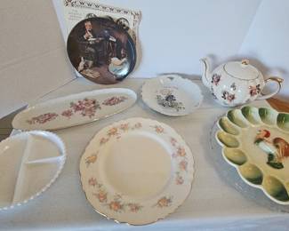Lot Of Mixed Collectibile Plates