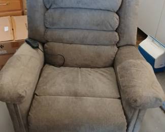 Electric reclining chair
