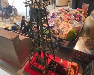 Lionel model train operating oil derrick