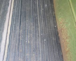 Horse trailer dual axle