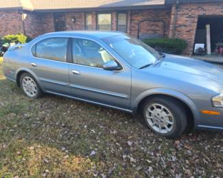 2000 Nissan Maxima 