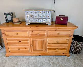 #37  Broyhill Dresser  70"Wx19"Dx33"H   $285