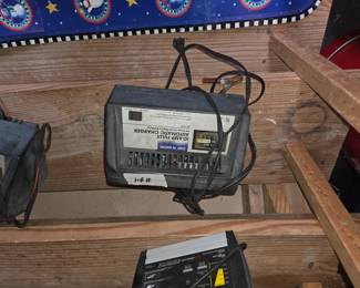 #24	Ship 'N Shore 10amp charger	 $20.00