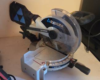 #2	Delta Shopmaster 10" Miter Saw	 $35.00
