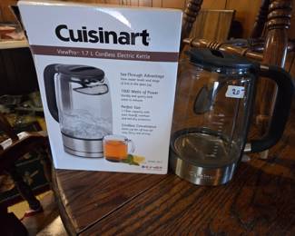 #61	Cuisinart cordless electric kettle 1.7liters 	 $20.00