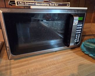 #69	Hamilton Beach microwave P90D23AL-WR	 $20.00