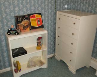 in the toy room ? collectables = not all shown