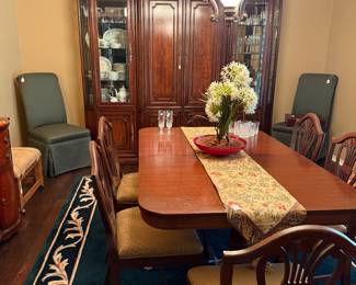 Duncan Phyfe dining table