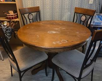 Oak table and 4 chairs