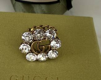 Gucci ring Size 8 (will fit a 9)