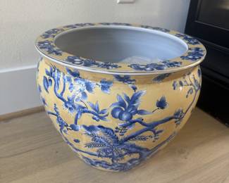 Accent 1880 Planter '