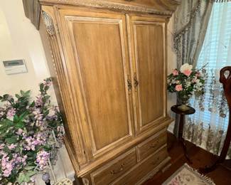 Camden Hall by Lexington Furniture Industries